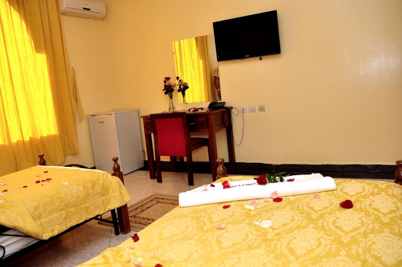 Hotel Ribis Ait Melloul  Buitenkant foto