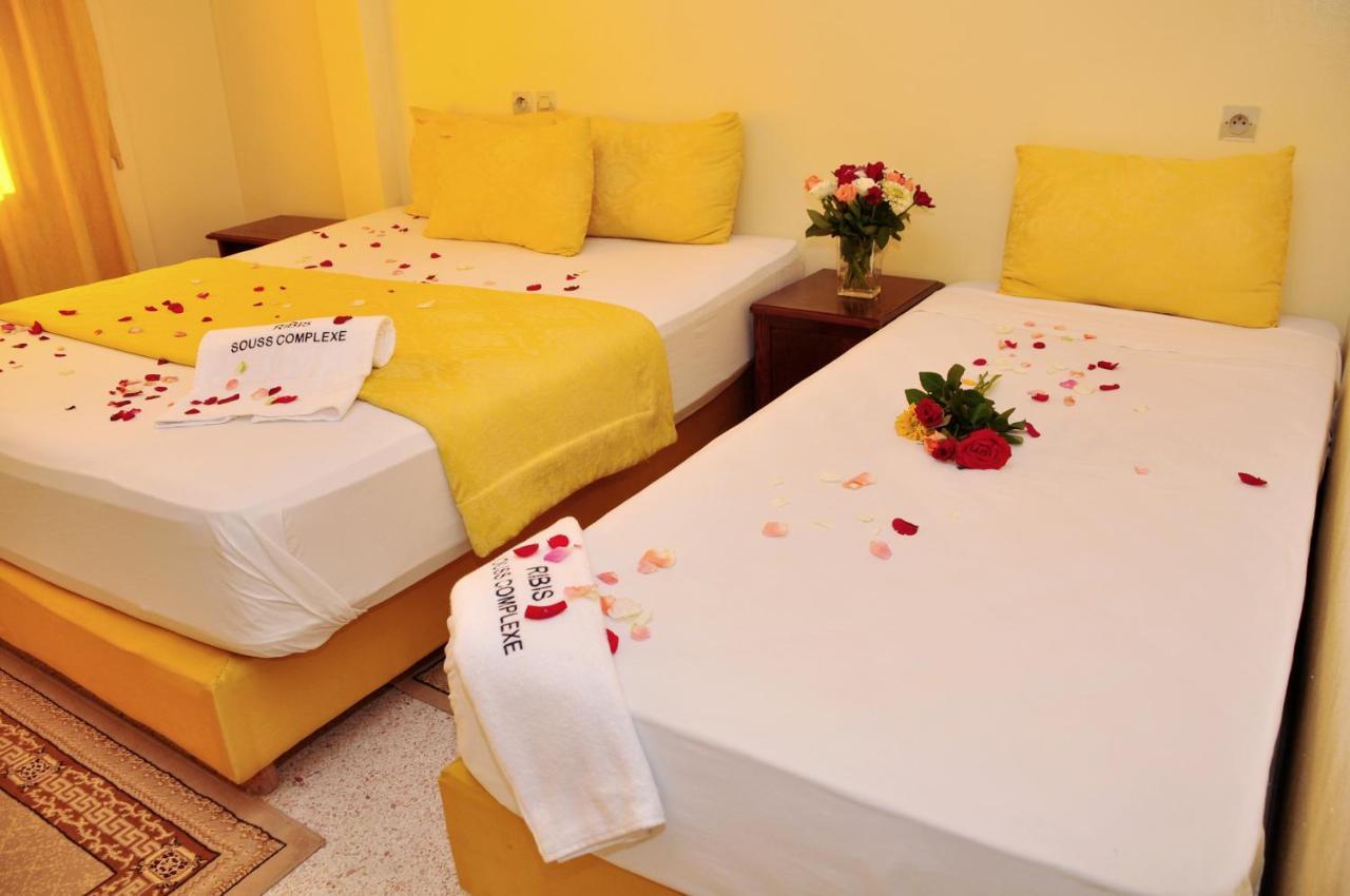 Hotel Ribis Ait Melloul  Buitenkant foto